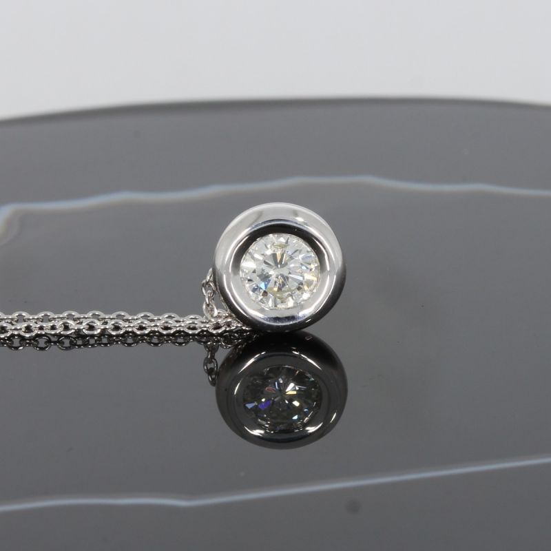 Wert 2500 € Solitär Brillant Anhänger mit Kette (0,30 carat) in 750er 18 K Weißgold - H247