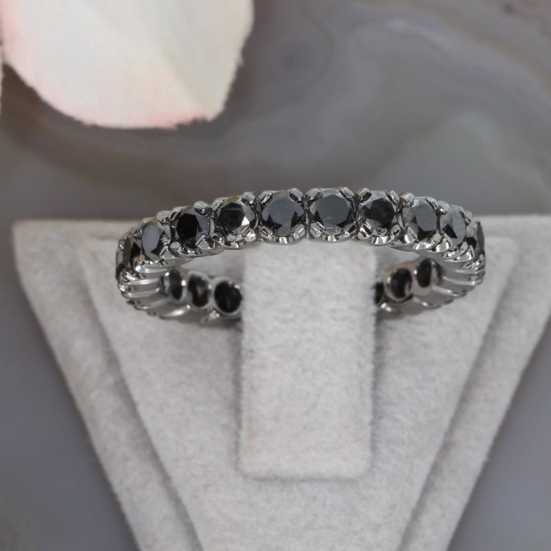 Wert 2190 € schwarzer Diamant Memory Ring (2,10 carat) in 750er 18 K Gold Größe 53 - H277