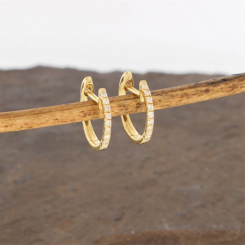 Wert 900 € Brillant Creolen Ohrringe (0,14 carat) in 750er 18 K Gelbgold - H63