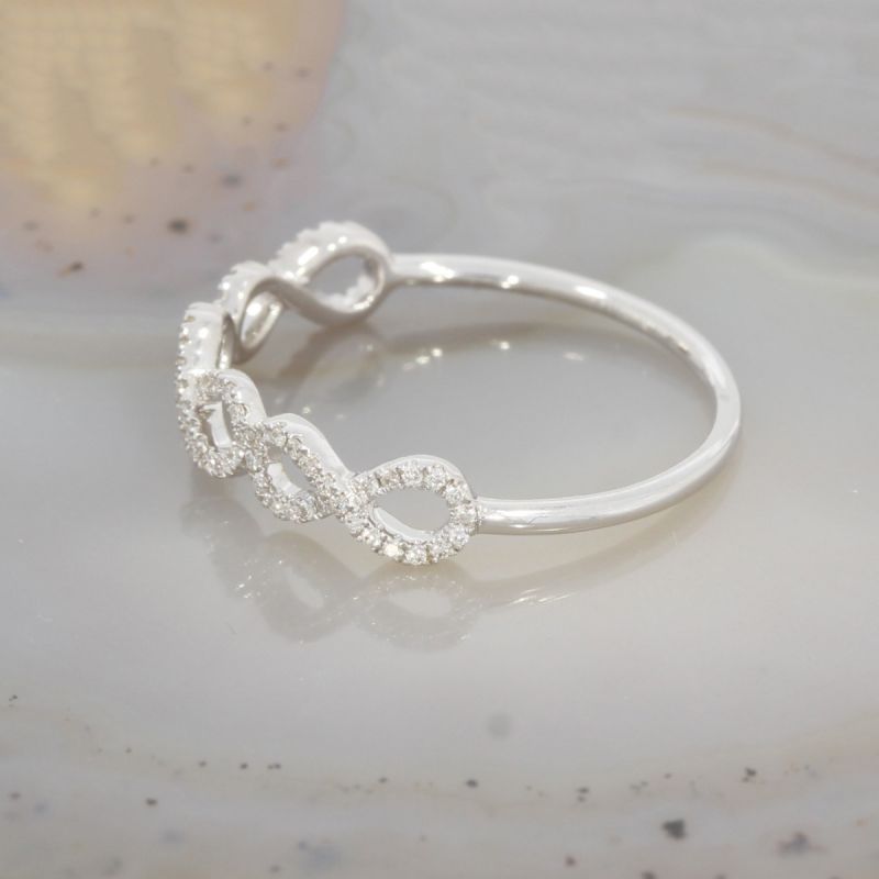 Wert 1090 € Brillant Ring (0,15 carat) in 585er 14 K Weißgold Gr.56 - H1402