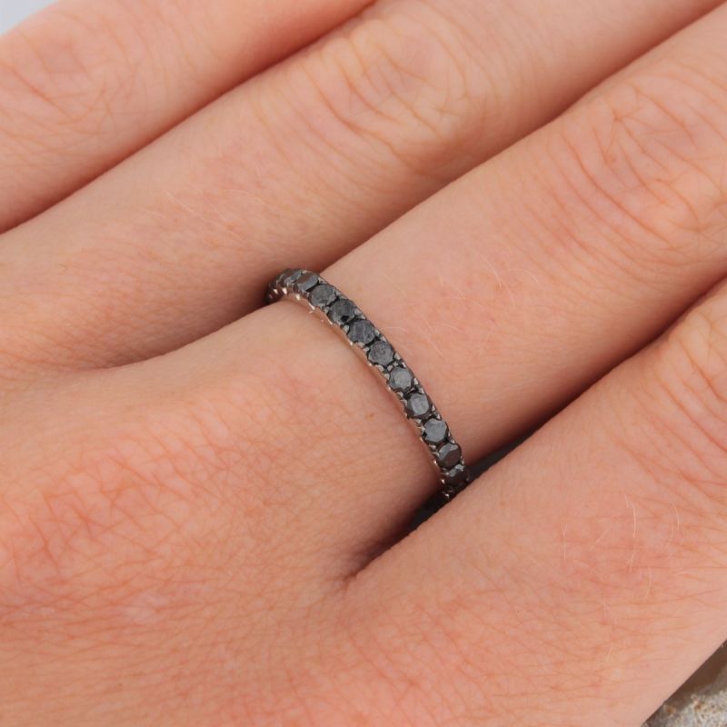 Wert 990 € schwarzer Diamant Memory Ring (1,00 carat) in 750er 18 Karat Weißgold Gr. 56 - H287