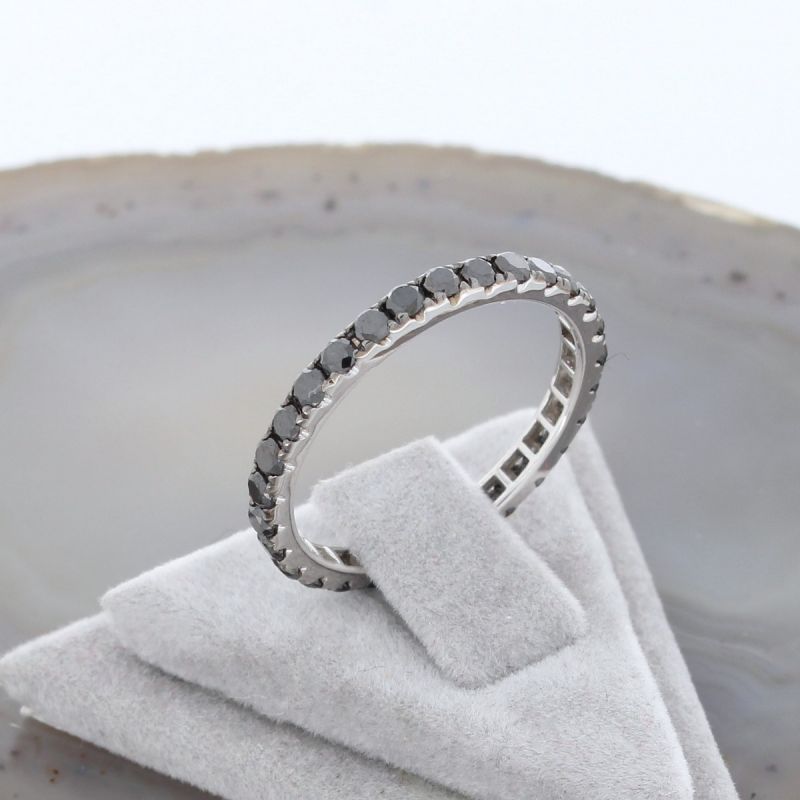 Wert 990 € schwarzer Diamant Memory Ring (1,00 carat) in 750er 18 Karat Weißgold Gr. 56 - H287