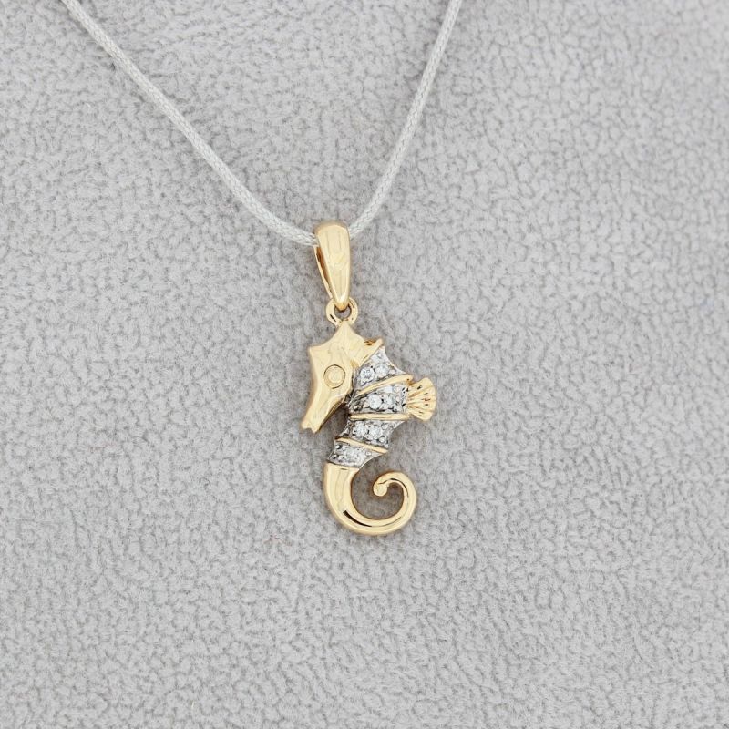 Wert 490 € Brillant Seepferd Anhänger (0,04 carat) in 585er 14 K Gelbgold - H610