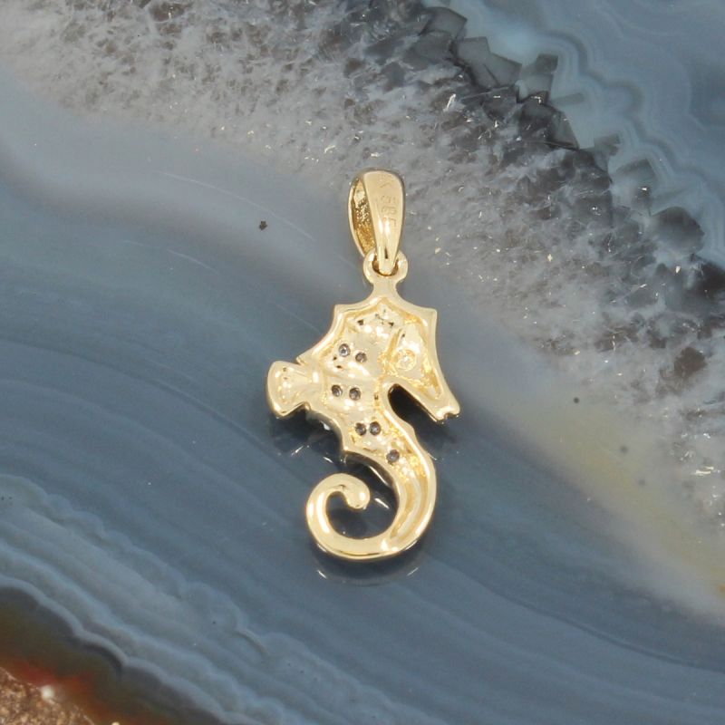 Wert 490 € Brillant Seepferd Anhänger (0,04 carat) in 585er 14 K Gelbgold - H610