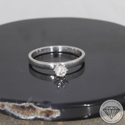 Wert 1150 € Solitär Brillant Ring (ca. 0,15 carat) in 750er 18 K Weißgold - 101280