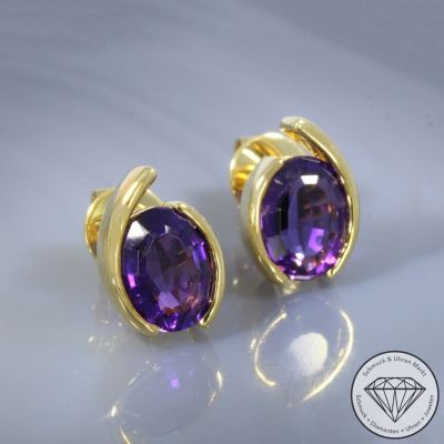 Wert 2090 € Amethyst Ohrringe in 750er 18 K Gelbgold - 105155