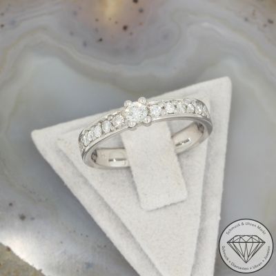 Wert 2450 € Brillant Ring in 900er Platin - 105675