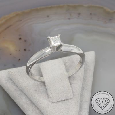 Wert 650 € Solitär Diamant Ring (ca. 0,10 carat) in 417er 10 K Weißgold - 105832
