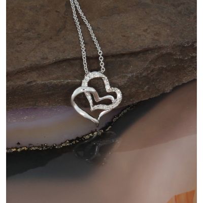Wert 840 € Brillant Anhänger Kette Herz (0,08 carat) in 750er 18 K Weißgold L. 42 / 45 cm - H77
