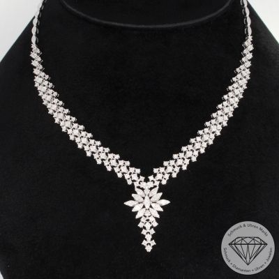 Wert 24090 € Brillant Collier (4,13 carat) in 585er 14 K Weißgold - 93431