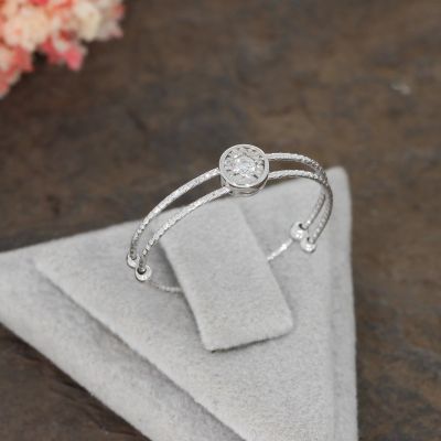 Wert 390 € Solitär Brillant Ring (0,02 carat) in 750er 18 K Weißgold variabel Gr. 46 - 61 - H183
