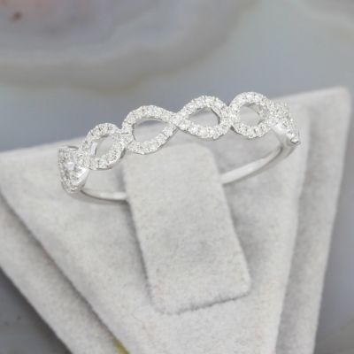Wert 1090 € Brillant Ring (0,15 carat) in 585er 14 K Weißgold Größe 54 - H727